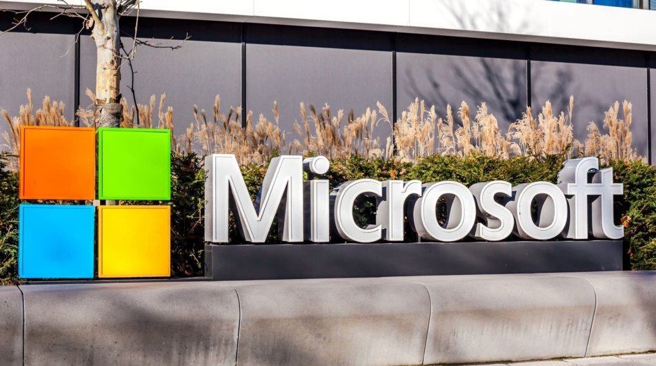 Wycena Microsoftu przekracza 2 biliony dolarów – skąd bierze się siła tej spółki