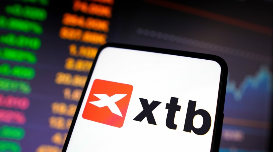 Sporo dzieje się w XTB – Główny właściciel przeprowadza proces ABB