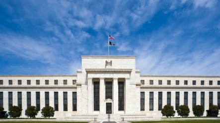 FED wstrzymuje podwyżki stóp procentowych w USA