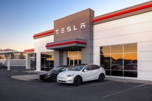 Sklep firmowy Tesla