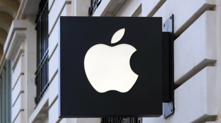 Apple przekracza prognozy i ogłasza rekordowy skup akcji