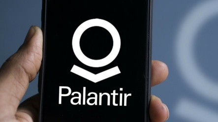 Palantir Technologies – dlaczego inwestorzy detaliczni są zachwyceni?